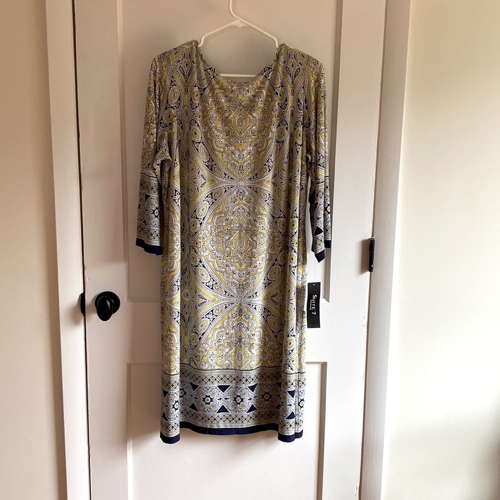 2X Knee-Length Shift Dress with 3/4 Length Sleeve & Paisley Pattern (with tags)